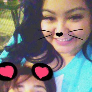 Meet your Posher, Alexis